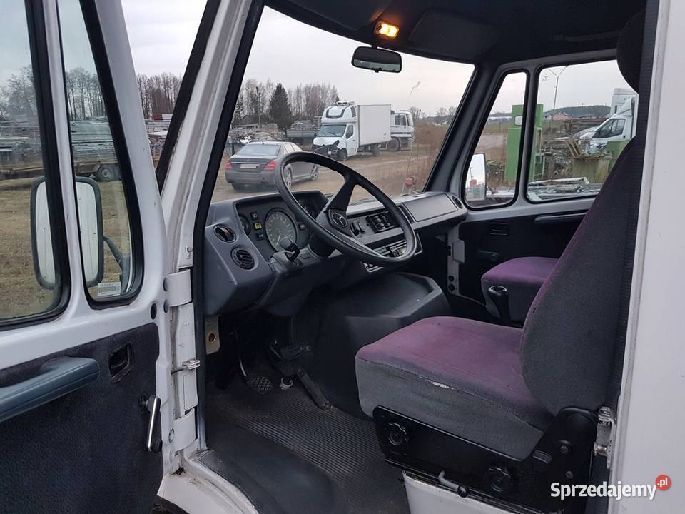 Mercedes kaczka 29d 310