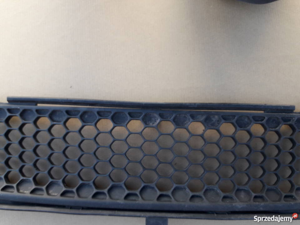 SMART FORTWO W453 KRATKA ŚRODKOWA ZDERZAKA osobowe