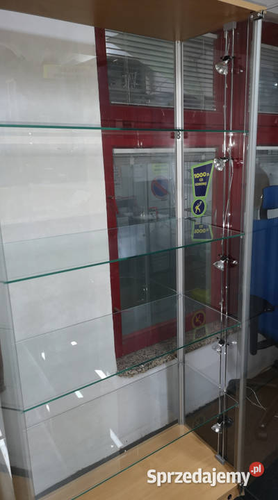 Gablota szklana z oświetleniem bocznym Łódź