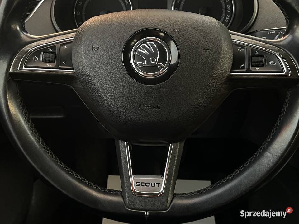 Skoda Octavia Scout 20 TDI 184 4x4 DSG wzorowy Chodzież