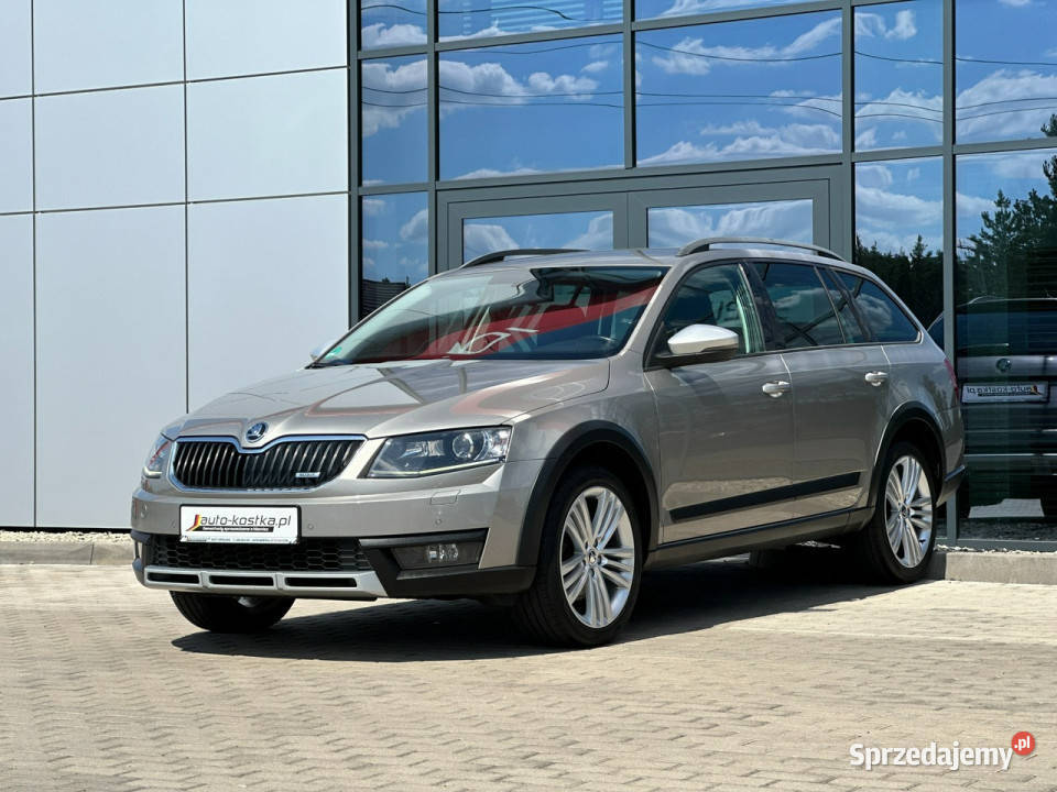 koda Octavia 2 kpl Alu Navi Bixenon LED Asystent