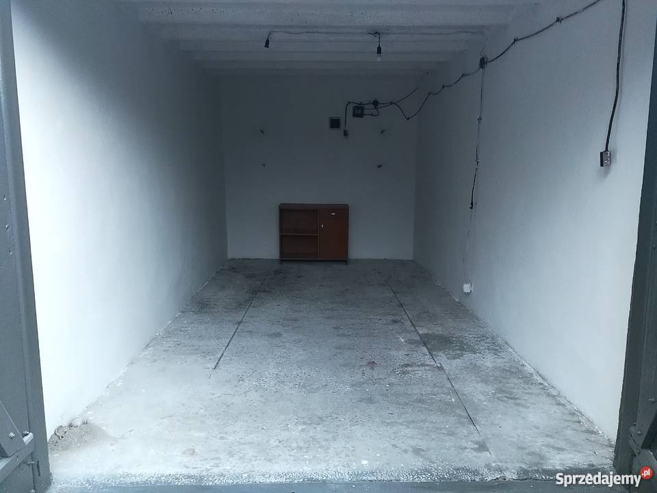 Garaż murowany Mieszka I Kielce sprzedam w budynku