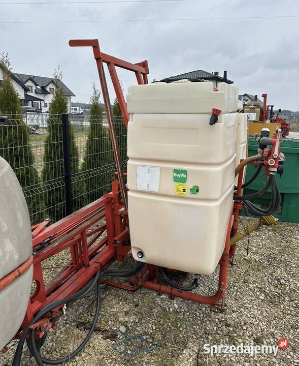 Opryskiwacz 1100l 15m lance Łachów