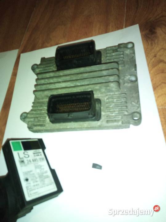 Opel Z22SE sterownik silnika 22B 147