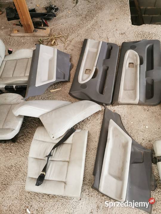 Wnętrze środek fotele kanapa tapicerki bmw e36 wielkopolskie Ostrów Wielkopolski
