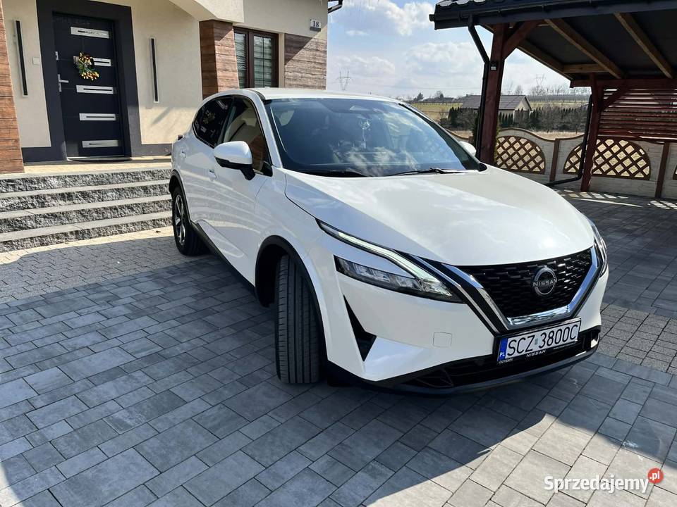 Nissan Qashqai biały