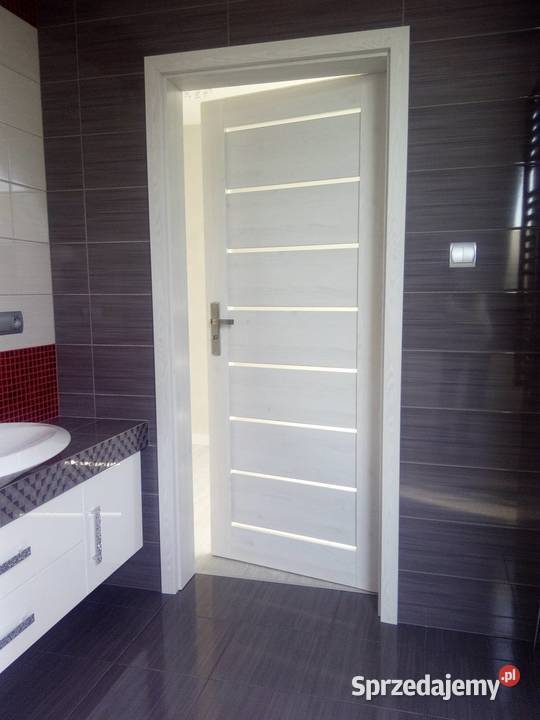 DRZWI Z KAMUFLAŻEM STAREJ FUTRYNY OBUDOWA