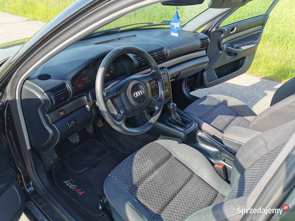 Audi A4 1999 16 LPG Rok produkcji 1999 podkarpackie Dębica