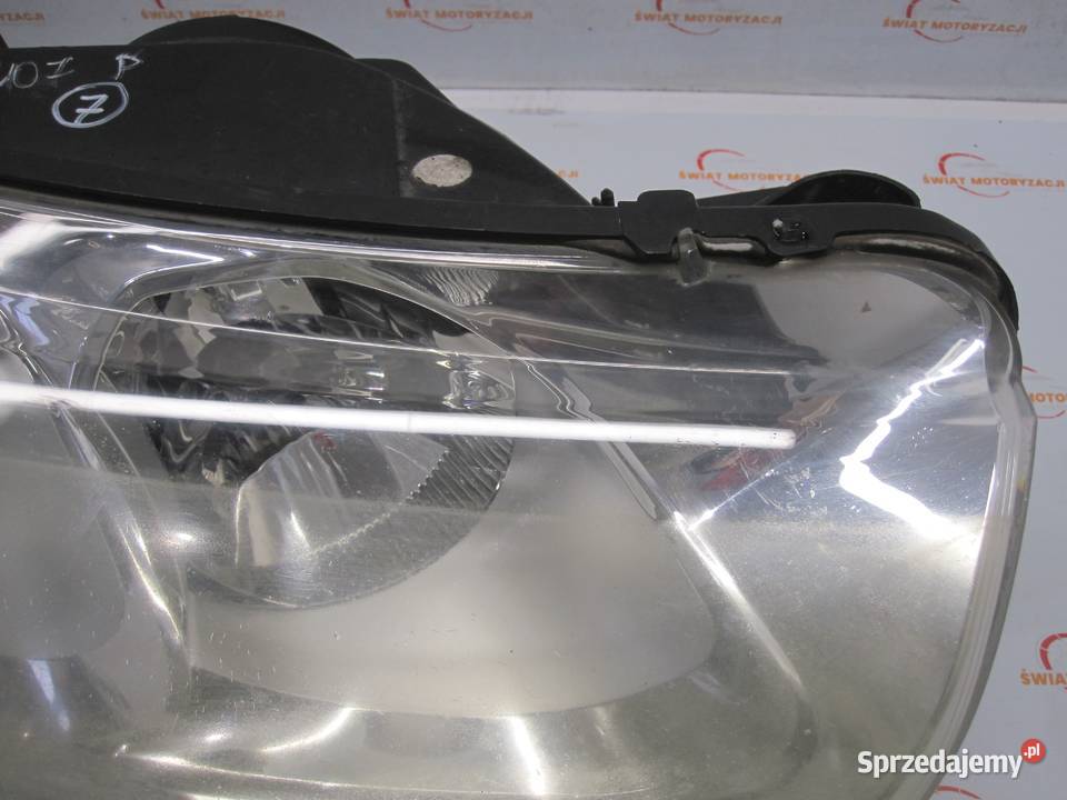 CITROEN DS4 20 HDI 11r lampa prawa przód Kielce