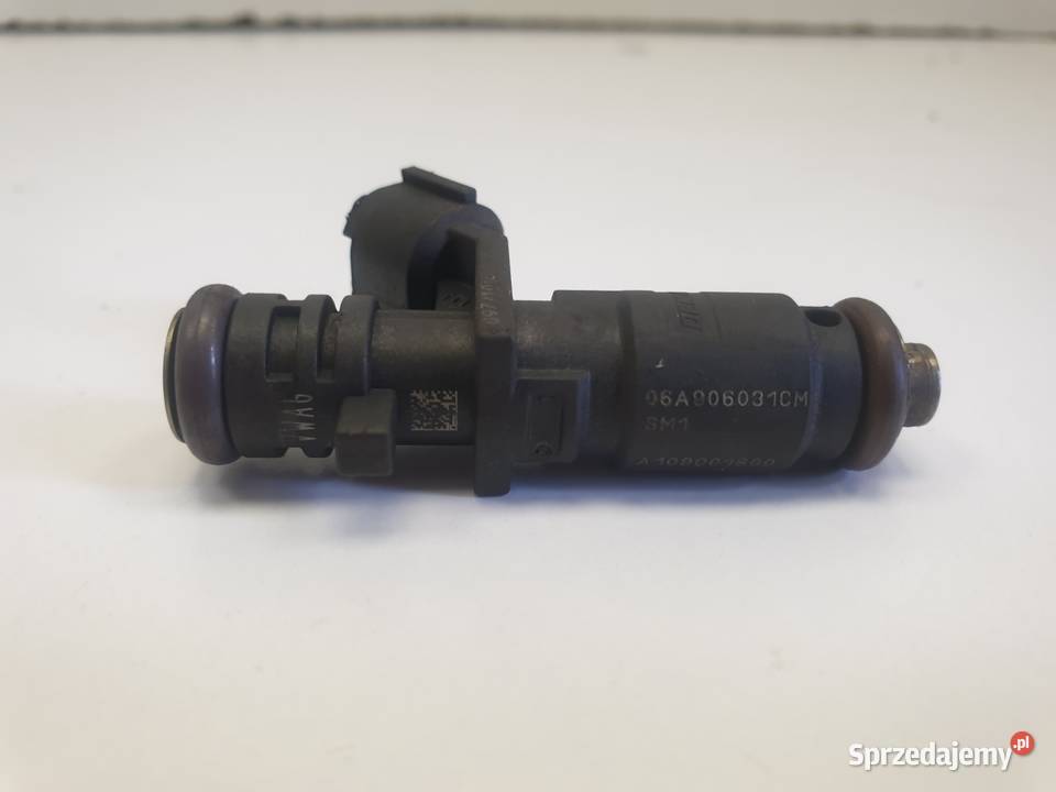 WTRYSKIWACZ VW Golf VI 16 8V 06A906031 oryg Chełm