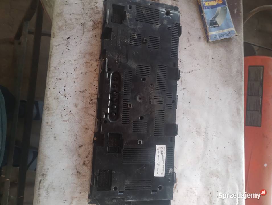 Zegary do mercedesa atego Części samochodowe sprzedam