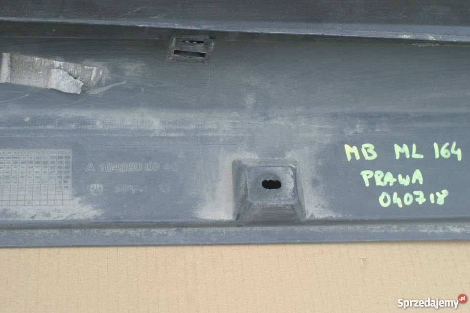MERCEDES ML W164 LISTWA NAKŁADKA PROGU Bieleń