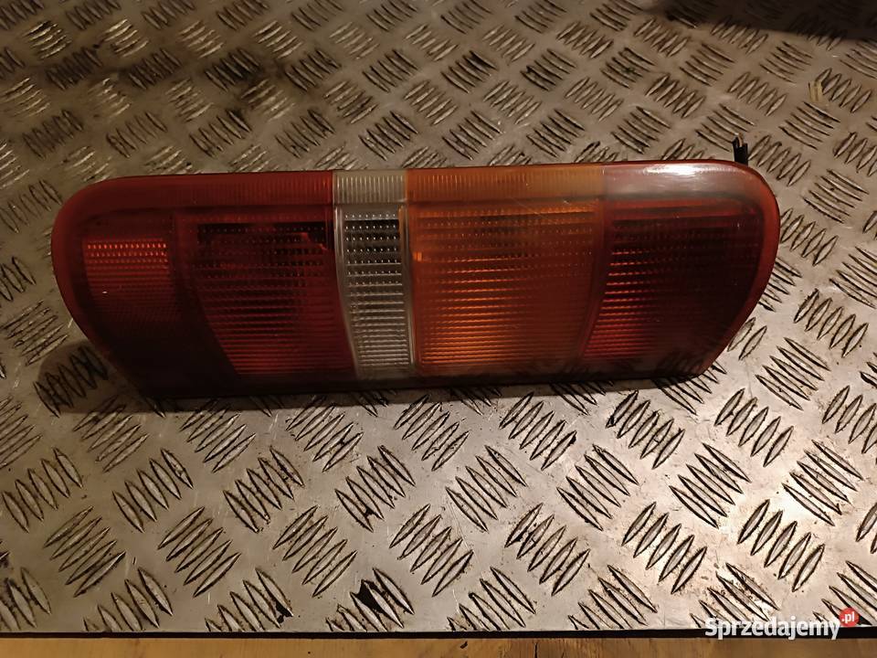 Lampa tył tylna lewa Ford Courier Wał-Ruda