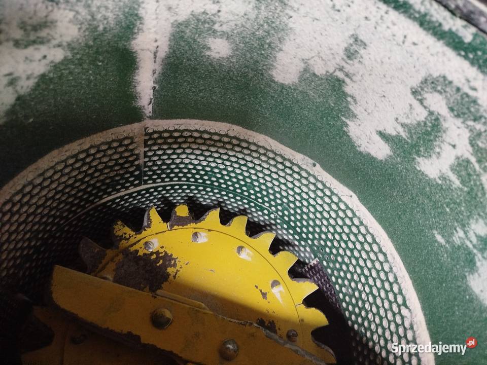 Bąk rozdrabniacz śrutownik gniotownik śruta Starachowice