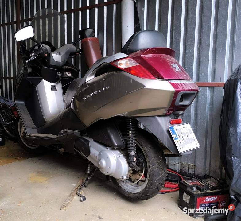 Skuter Peugeot Satelis poj125 na katB Pustków sprzedam