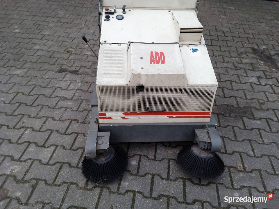 Zamiatarka samojezdna spalinowa do kostki betonu warmińsko-mazurskie Piękna Góra