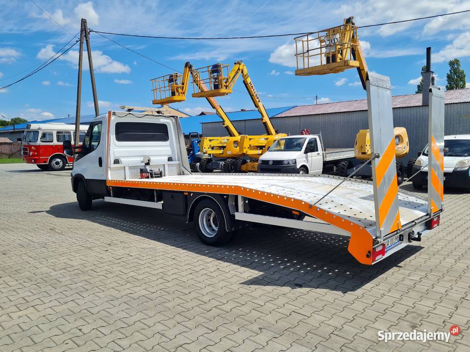 Iveco Daily 70C17 2016 r pomoc drogowa laweta