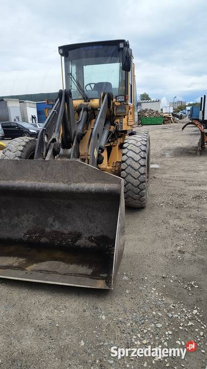 ŁADOWARKA VOLVO L50B ŁYŻKA WIDŁY Rok produkcji 1994 lubelskie Lublin sprzedam