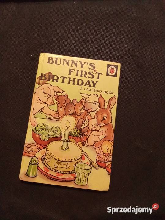 Bunnys first birthday angielsku