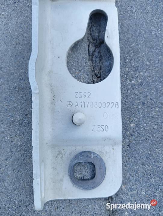 Zawias maski prawy Mercedes CLA 117 Lublin sprzedam