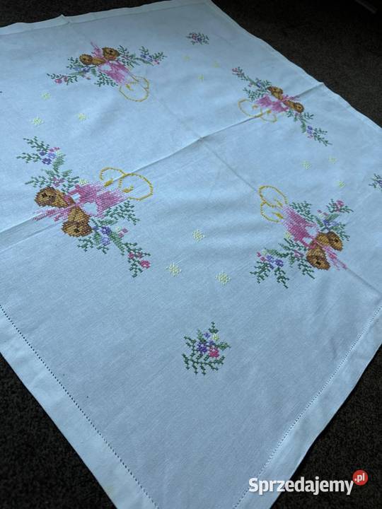 obrus ręcznie haftowany motywy Świąteczne Zabrze