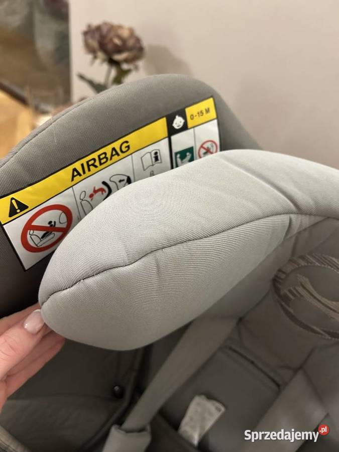 Fotelik samochodowy z bazą Cybex Sirona M2 isize warmińsko-mazurskie sprzedam