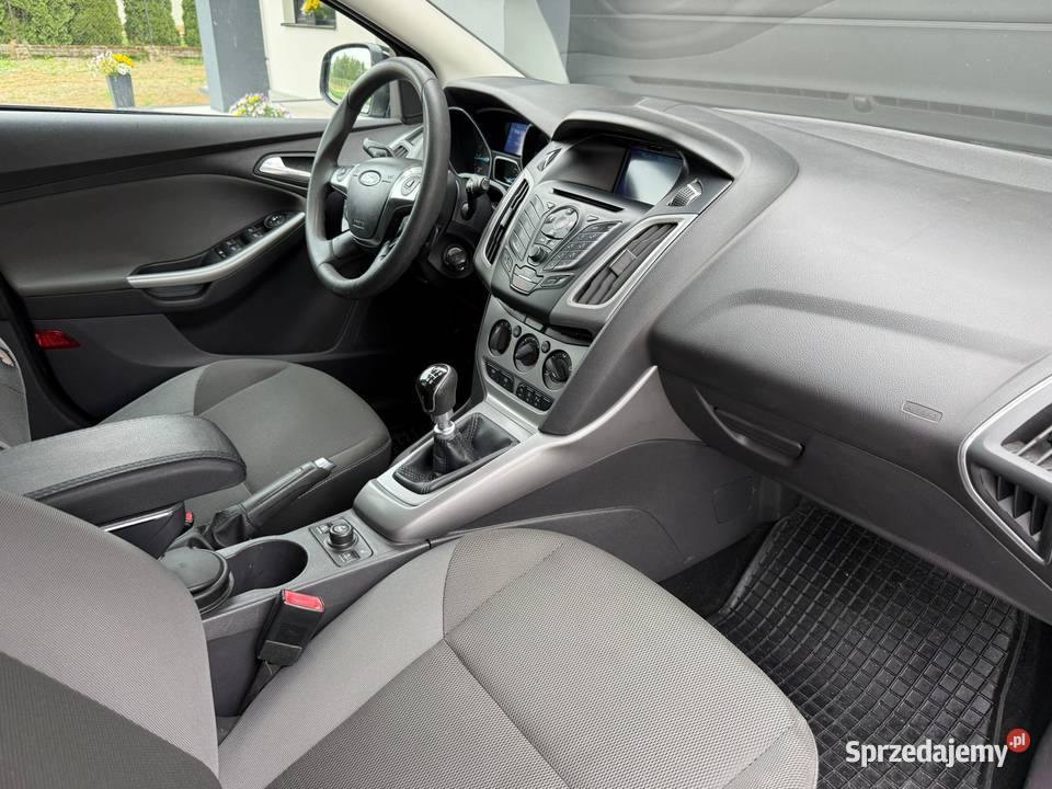 Ford Focus MK3 Kombi Titanium 16 TDCI 115 Focus Ford Krosno