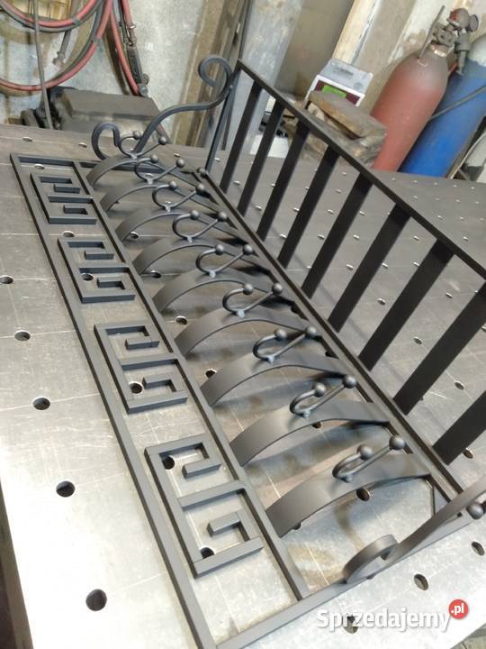 Duży metalowy wieszak kuty stylowy 80 Ostrów Wielkopolski