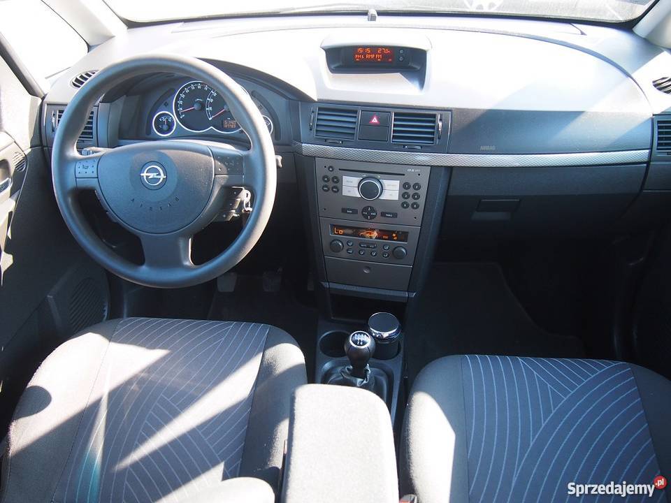 Opel Meriva niebieski Morzyczyn
