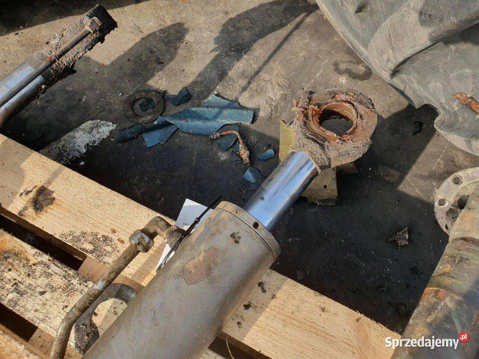 TŁOK VOLVO L35BZ CENTRALNY