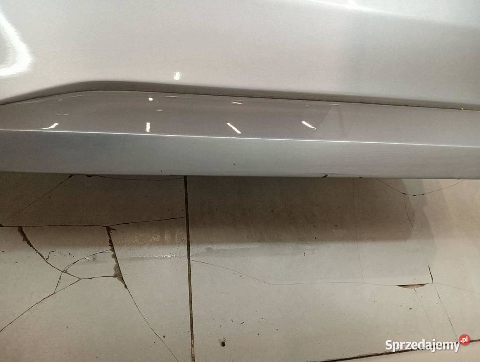 DRZWI PRAWE TYŁ KOMBI LF7M Skoda Superb III