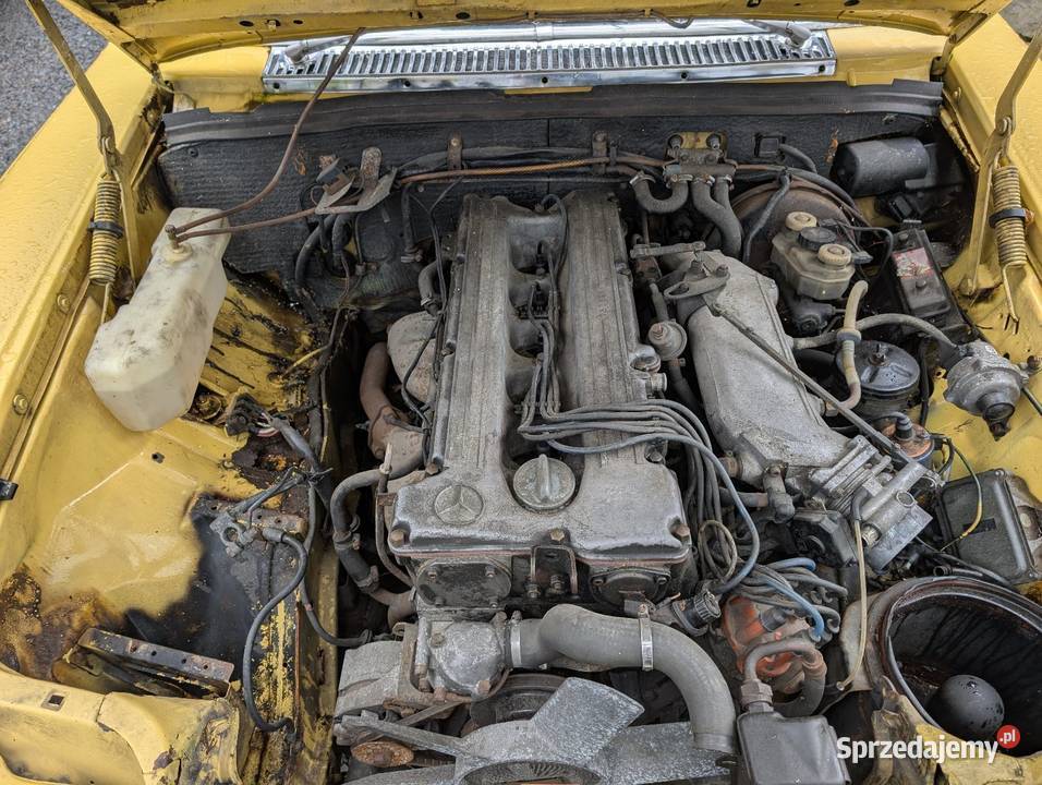 Mercedes Benz W114 280E Manual 2800cm3 Poręba Wielka sprzedam