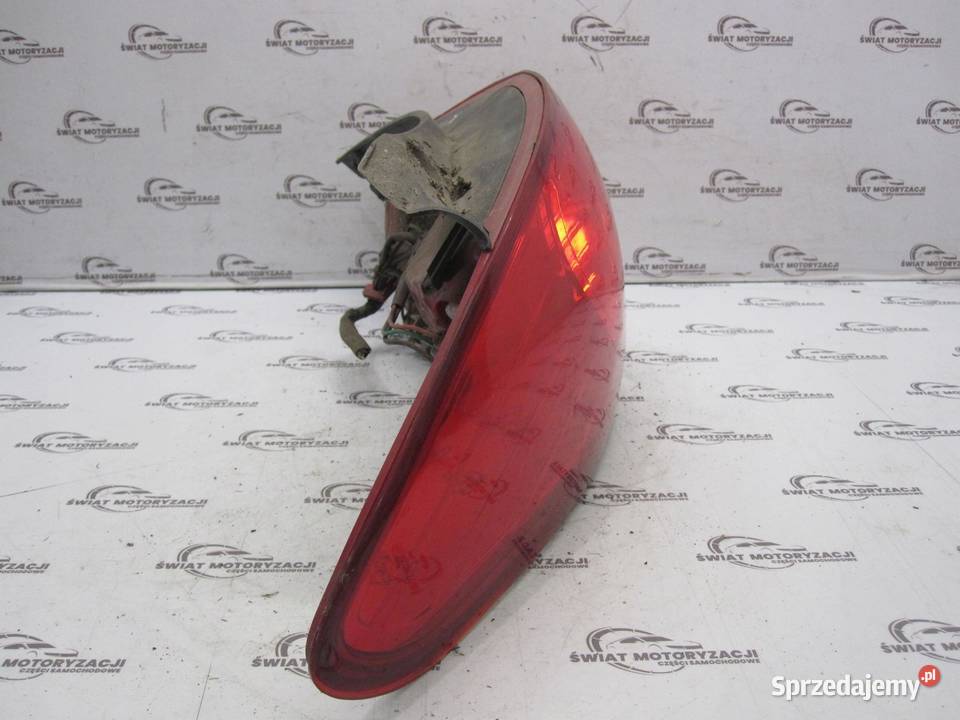 HYUNDAI I20 I 10r lampa lewa tył 924011J0