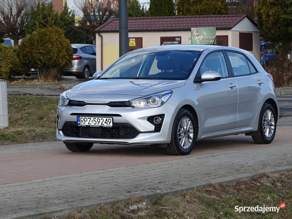 Salon LED Kamera Apple car Android Navi 46 700 światła LED