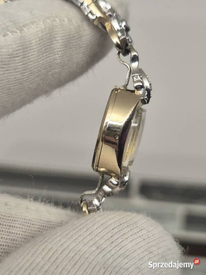 Zabytkowy zegarek damski BulovaDiamond