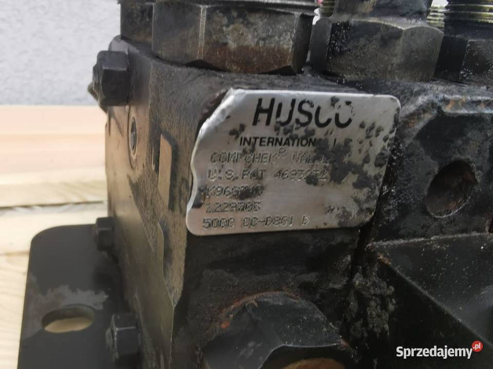 CAT TH 82 Rozdzielacz hydrauliczny Husoo Wilkowo
