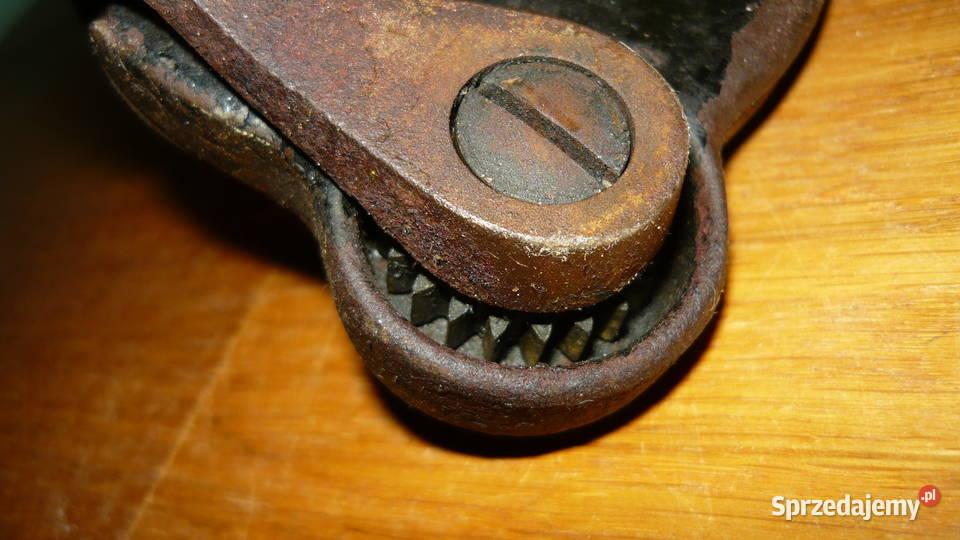 Korbka do ręcznej maszyny do szycia Singer Sokółka sprzedam