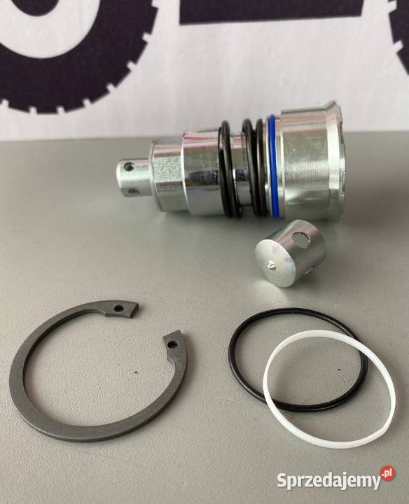 Zestaw naprawczy szybkozłącza hydraulicznego MF Białystok sprzedam