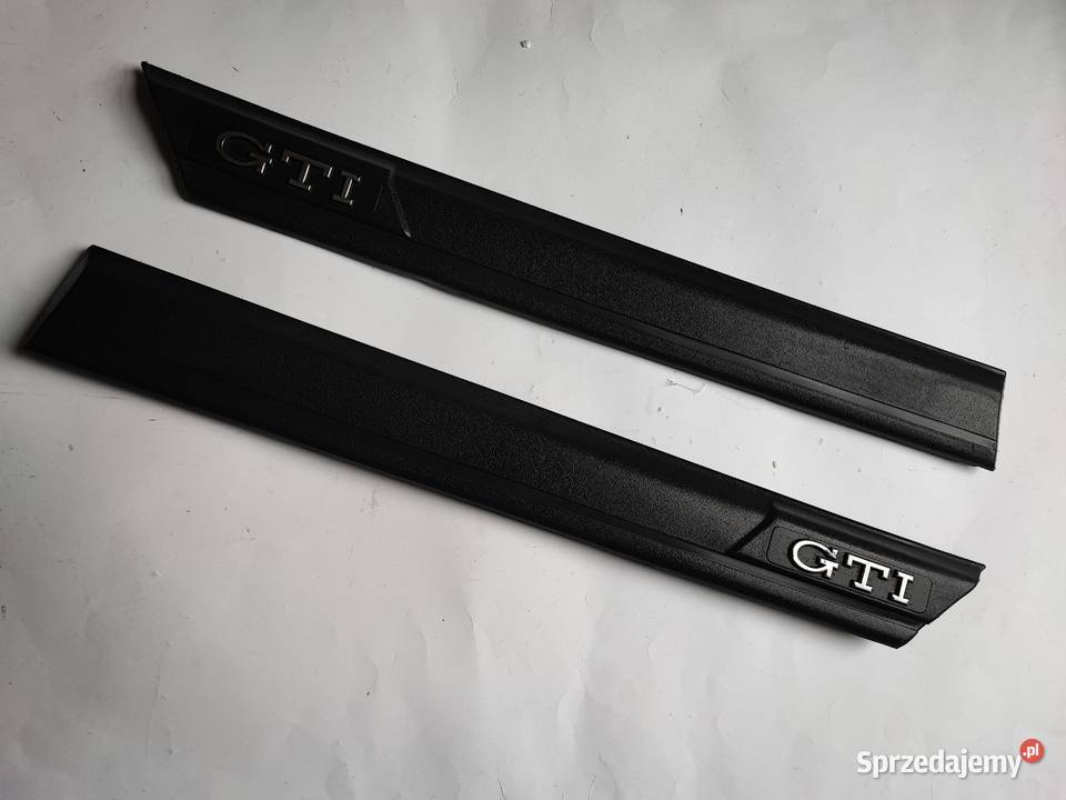 Listwa błotnika Volkswagen Golf III GTI Rok produkcji 1998 Lipno