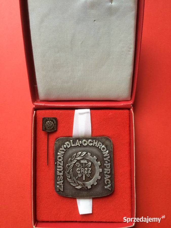 2071 Odznaka CRZZ Szczecin