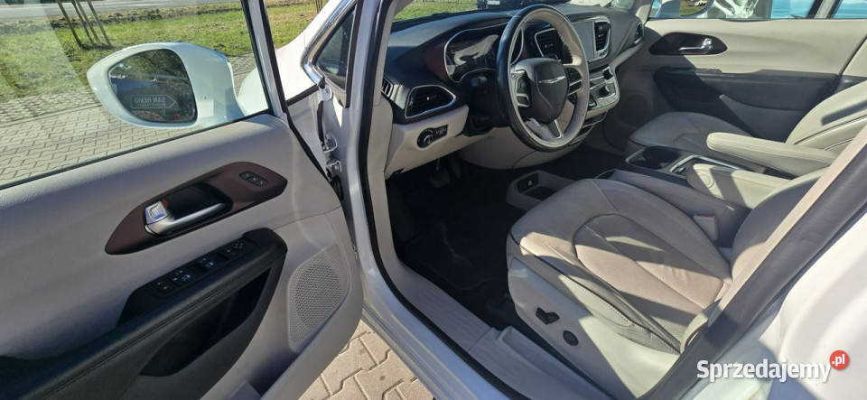 Chrysler Pacifica sprzedam