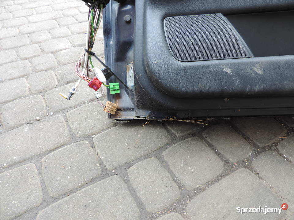 AUDI A4 B5 FL KOMBI DRZWI PRAWE PRZEDNIE LY5K osobowe Drzwi Nowy Sącz sprzedam