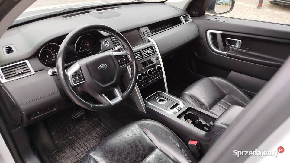 Land Rover Discovery Sport Bogate Wyposażenie Bytów