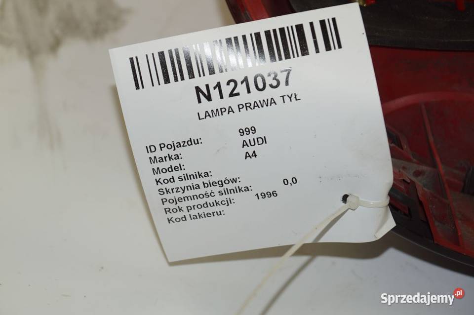 A4 LAMPA PRAWA TYŁ Lipno