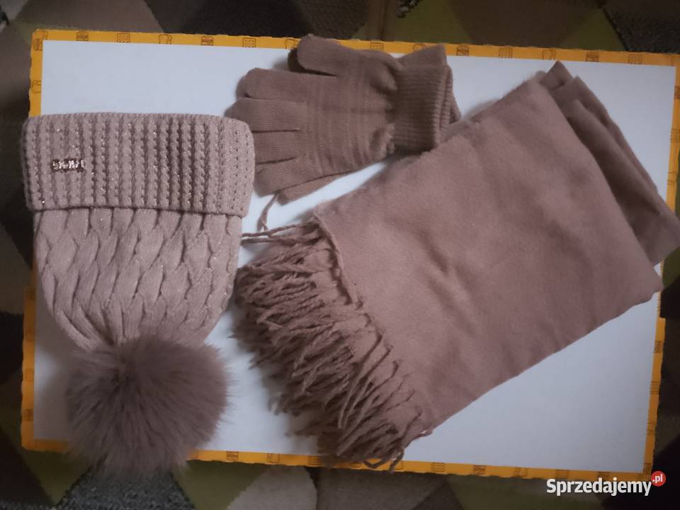 Komplet damski czapka szalik rękawiczki Chrzanów sprzedam