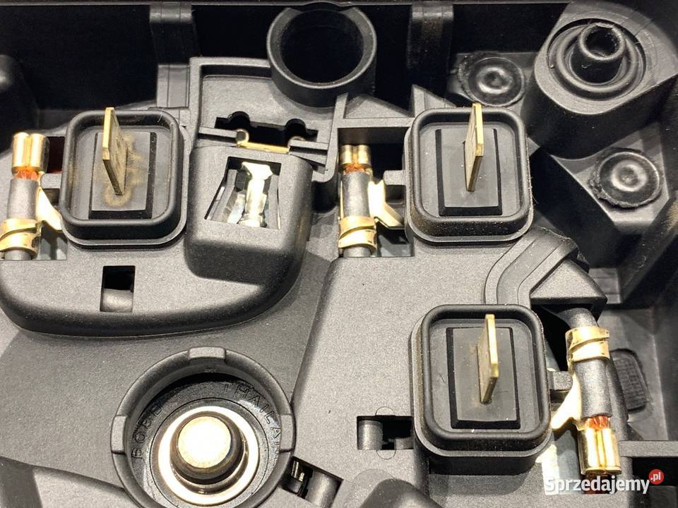 DMUCHAWA NAWIEWU AUDI A4 B9 WENTYLATOR