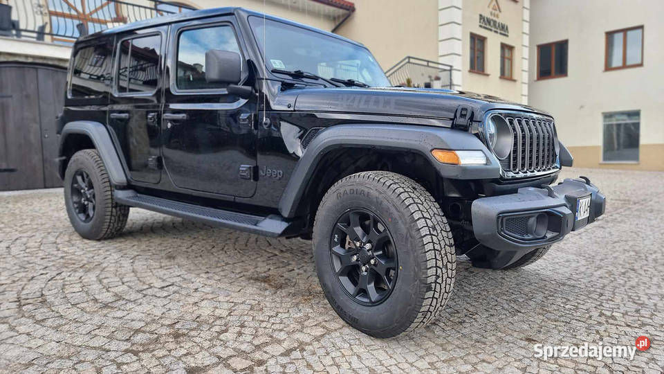 Jeep Wrangler Unlimited JLU Willys nieuszkodzony Stary Wiśnicz