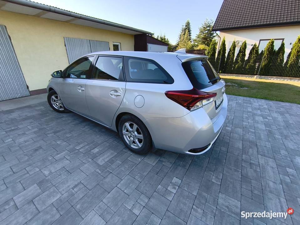 Toyota Auris 2015r 14 diesel super stan Chełm