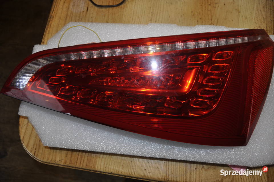 Audi Q5 8R Lampa Tył led Prawa EU 8R0945094A Lampy tylne Sierakowice