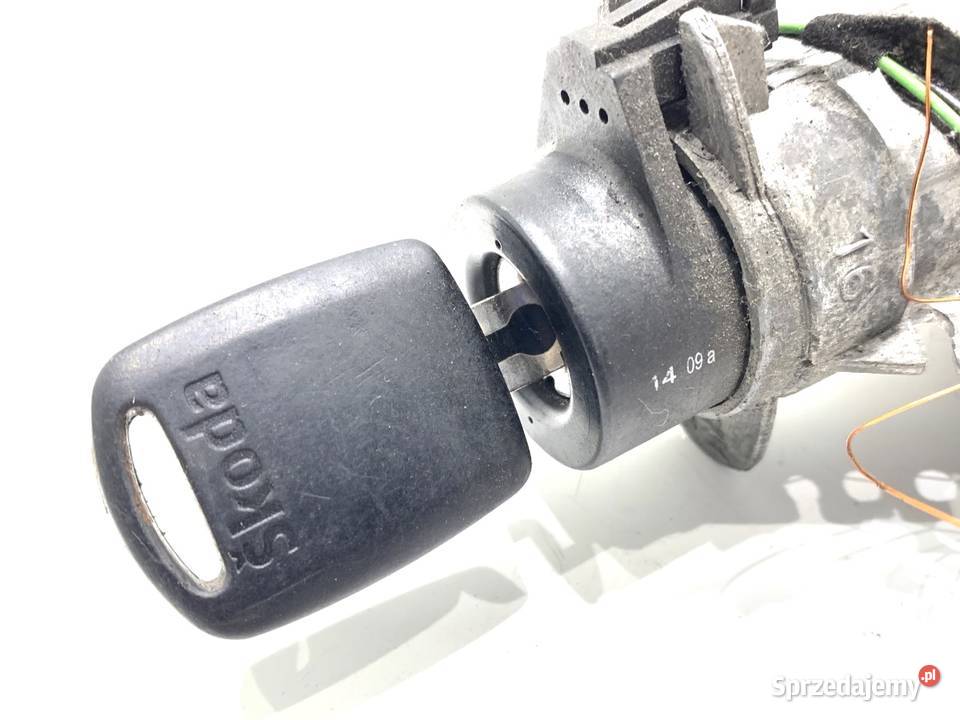 STACYJKA SKODA FABIA II 14 80 0714 KLUCZYK osobowe